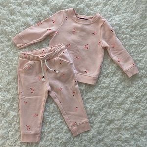 Cat & Jack sweatsuit set - size 18 months